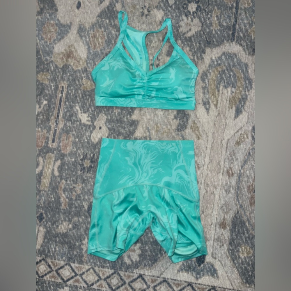 Gymshark aqua power set! Size Xs - Never worn!